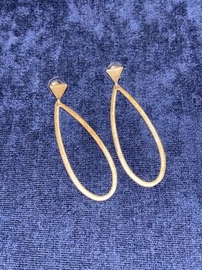 Gold Teardrop Hoop Earrings - Elegant Women's Jewelry